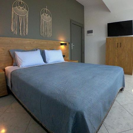 Sea View Apartment Grek Nea 3 Nea Roda Zewnętrze zdjęcie